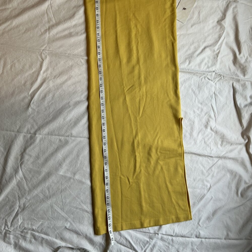 NWT Fabletics Yellow Cloud Seamless Midi Dress - M - Picture 6 of 9
